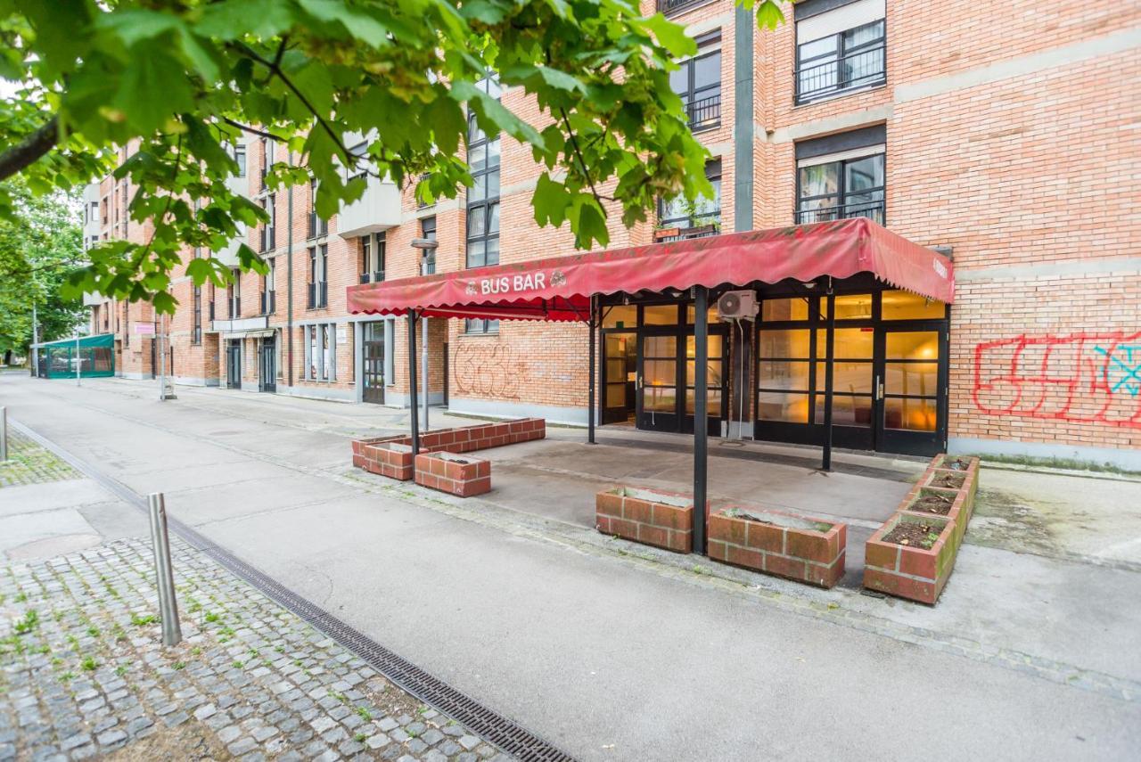 Apartma N'Poznam Любляна Экстерьер фото