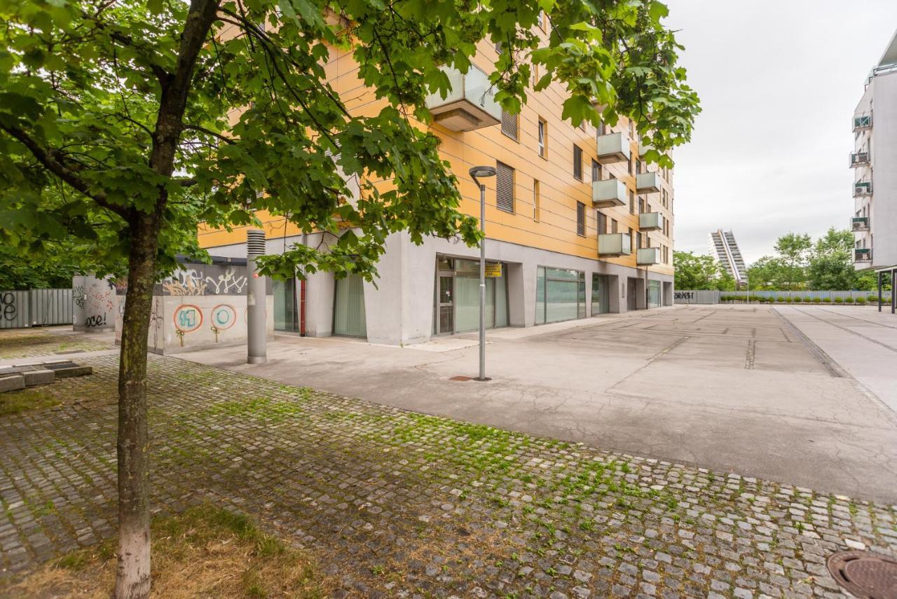 Apartma N'Poznam Любляна Экстерьер фото